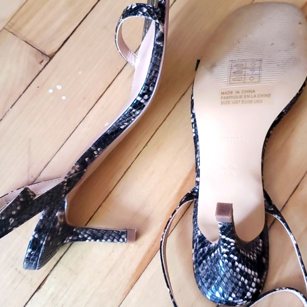 Kitty heels - Picture 6 of 8